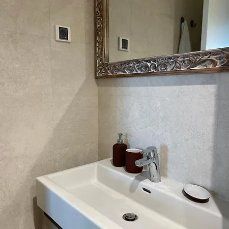 Apartment Waterfront Escape 104